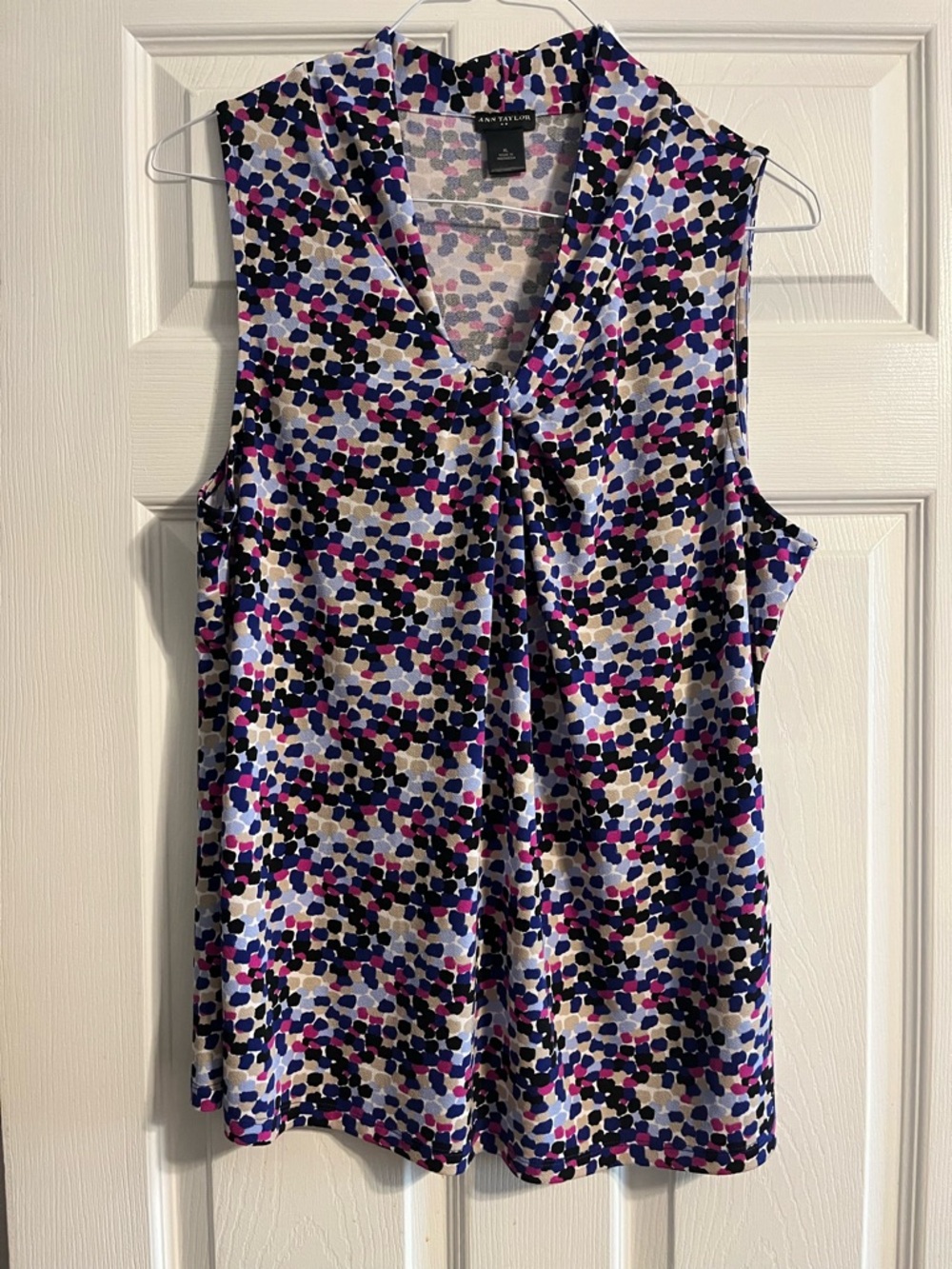 Ann Taylor XL Sleeveless V-Neck Blouse Abstract Dot Print Blue Pink Career Top